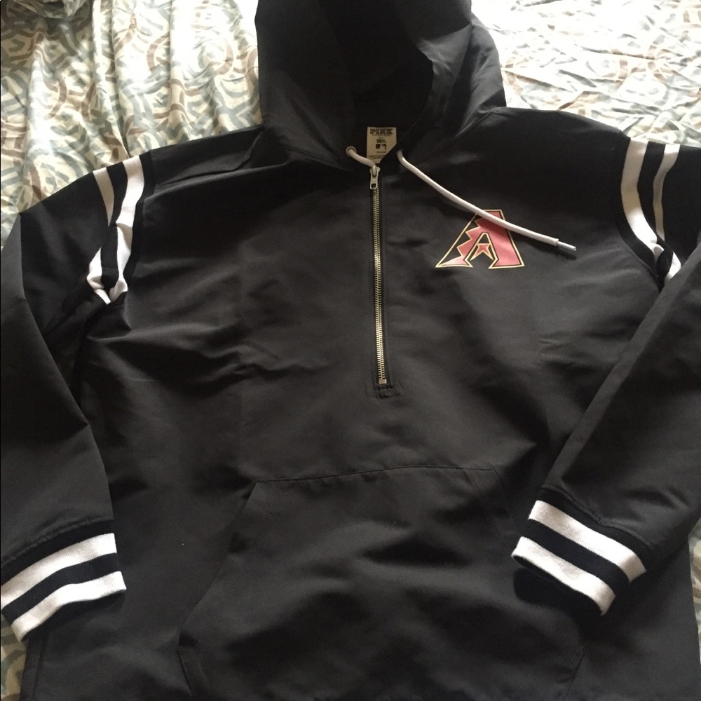 Makeup,jackets etc. - Picture 3 of 6